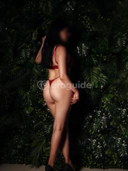 Erotická masérka Kamila, 28 let - OPIUM Massage, Praha 3 | EroGuide