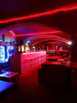 Erotický privát Neon club, Praha 2 | EroGuide