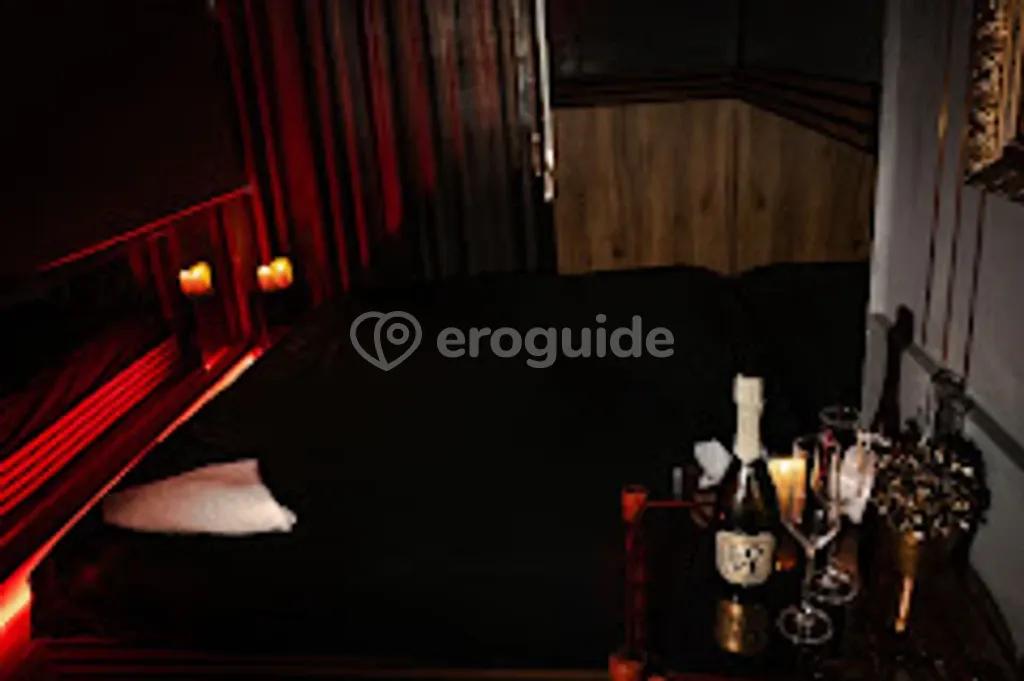 Masážní salon Fox club, Praha 1 | EroGuide