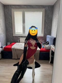 Dívka na sex Viki, 19 let, Karlovy Vary | EroGuide