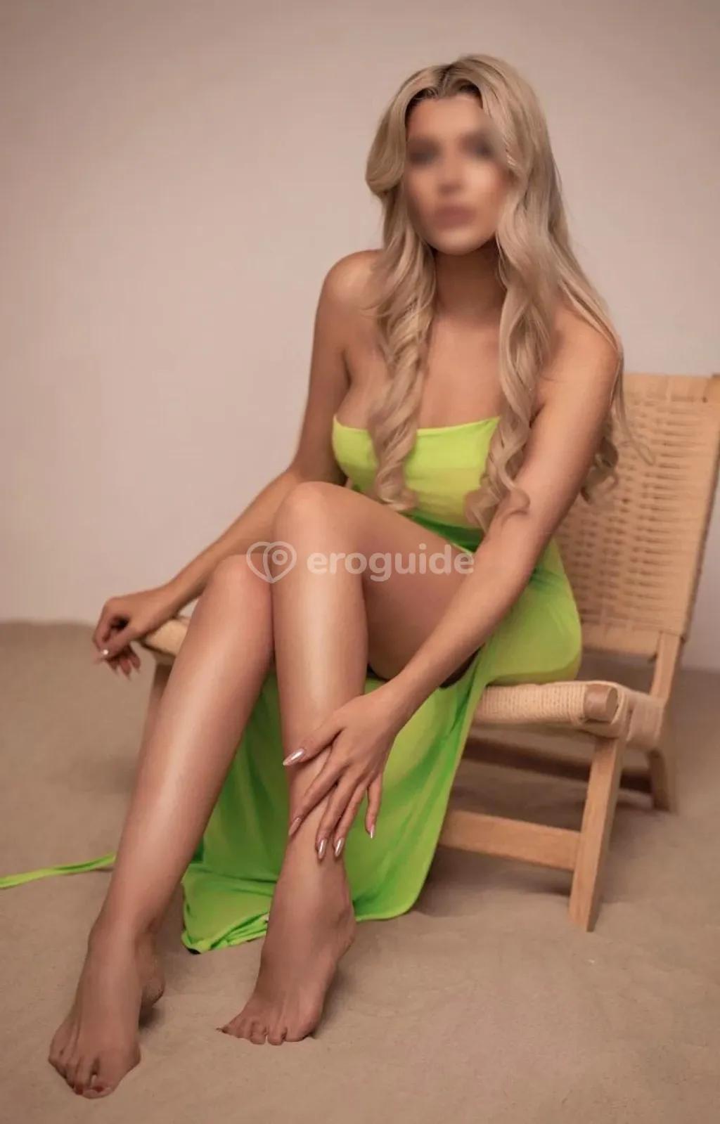 Dívka na sex Vivien, 28 let - Sex No.1, Praha 3 | EroGuide