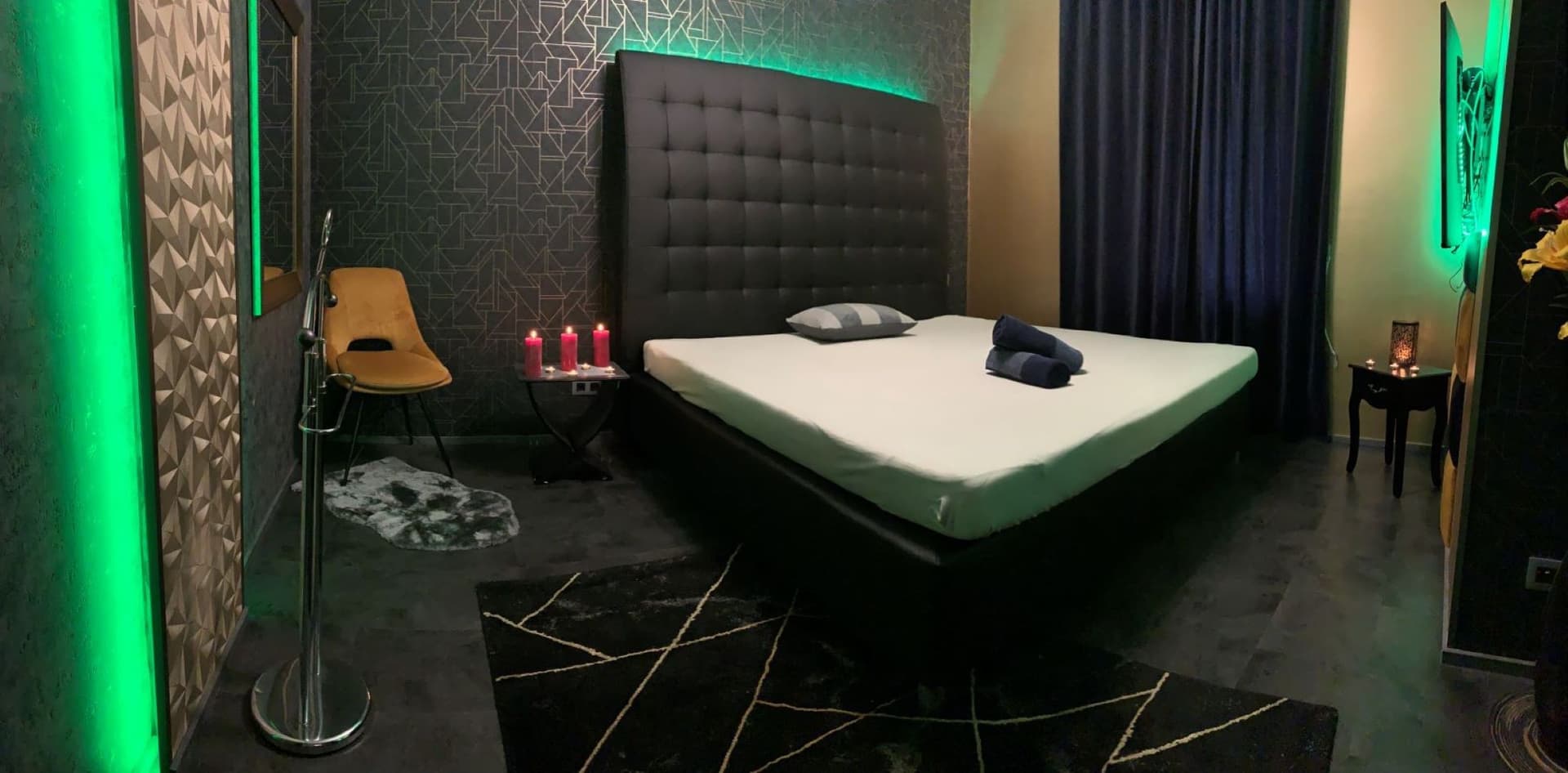 OPIUM Massage - Erotické masáže - Praha 3