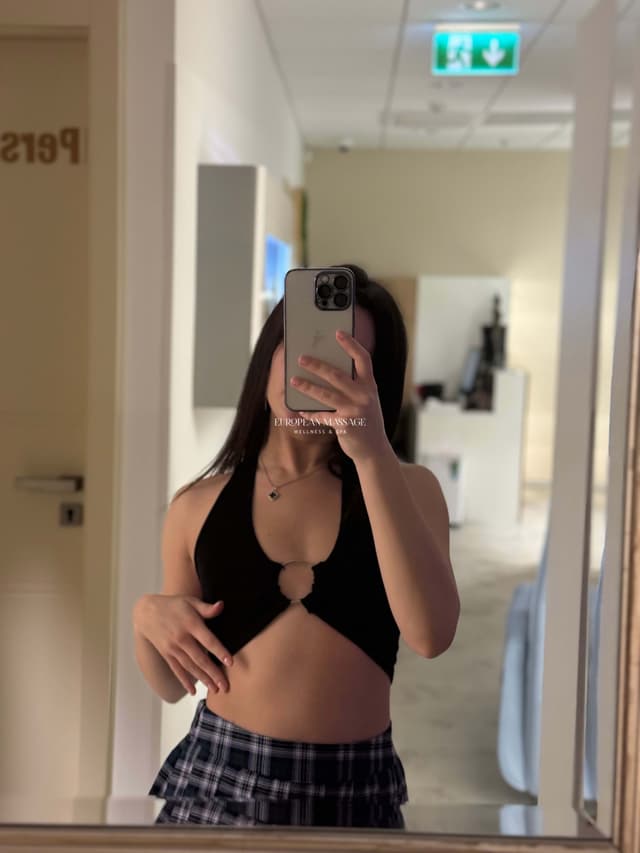 Erotická masérka Julia - European massage, Praha 8 - fotka 2