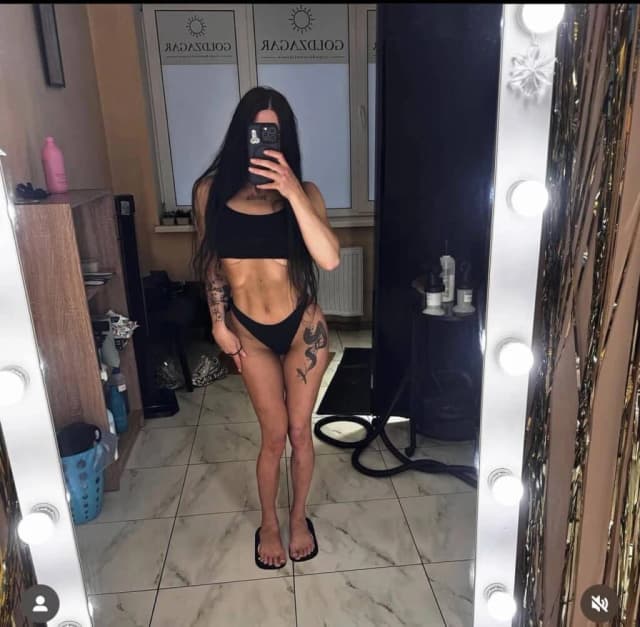 Holka na sex Adriana, Escort, Praha 1 - fotka 7
