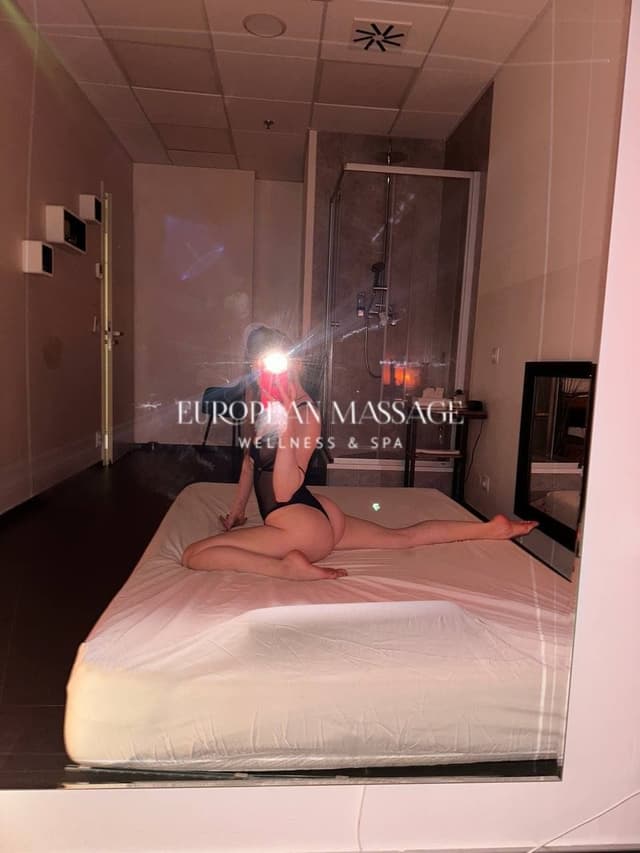 Erotická masérka Bella - European massage, Praha 8 - fotka 1