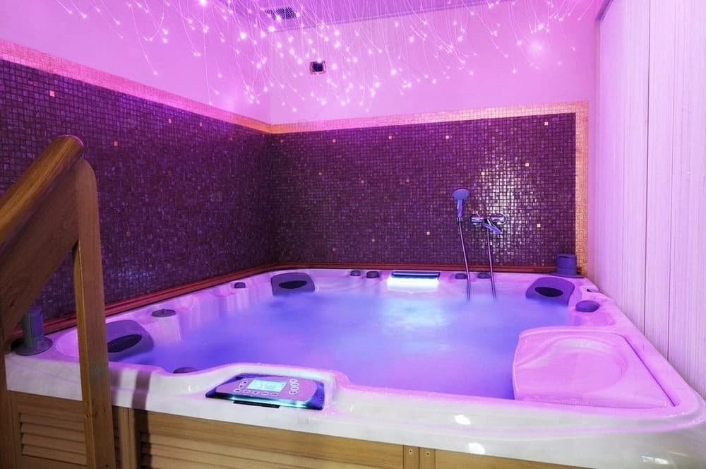 Erotic spa - Erotické masáže - Praha 3